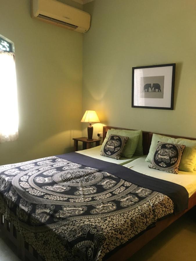 Owls Nest Hotel Udawalawe Buitenkant foto
