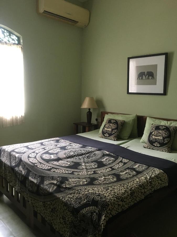 Owls Nest Hotel Udawalawe Buitenkant foto