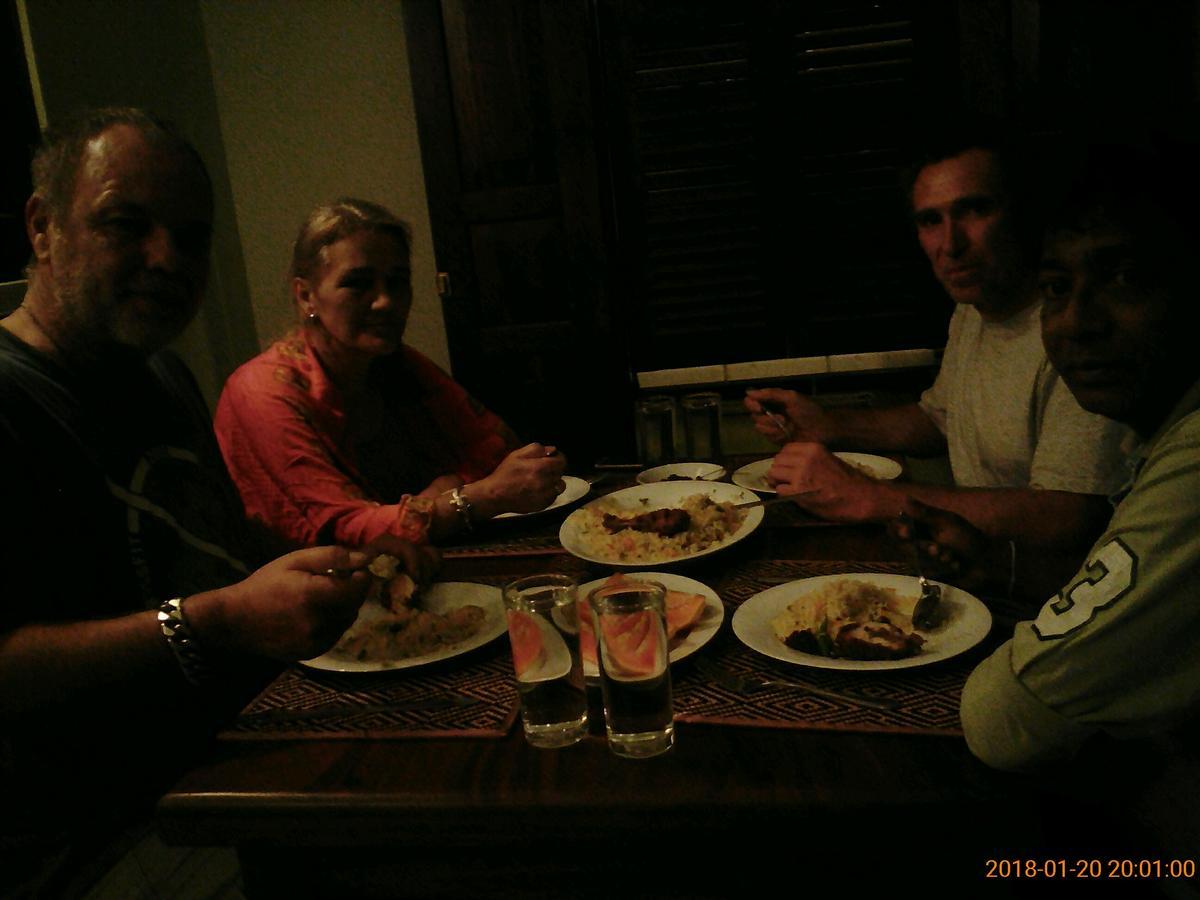Owls Nest Hotel Udawalawe Buitenkant foto